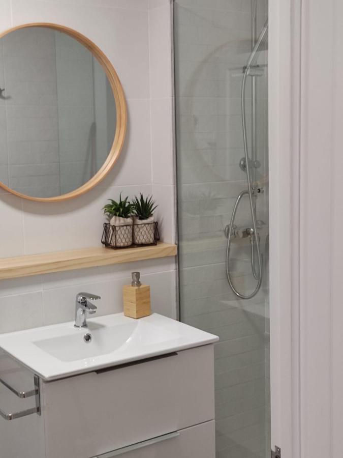 Apartamento Pequeno, Coqueto Y Centrico. Cedeira Luaran gambar
